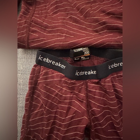 2T Icebreaker merino wool base layer set - Picture 2 of 4